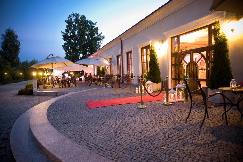 Willa Zagórze Okuniew Exterior foto